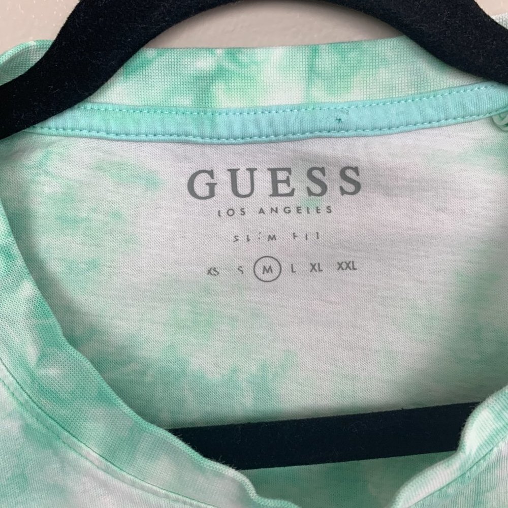 Guess Los Angeles Green Tie Dyed T-shirt Size Medium - Picture 3 of 5
